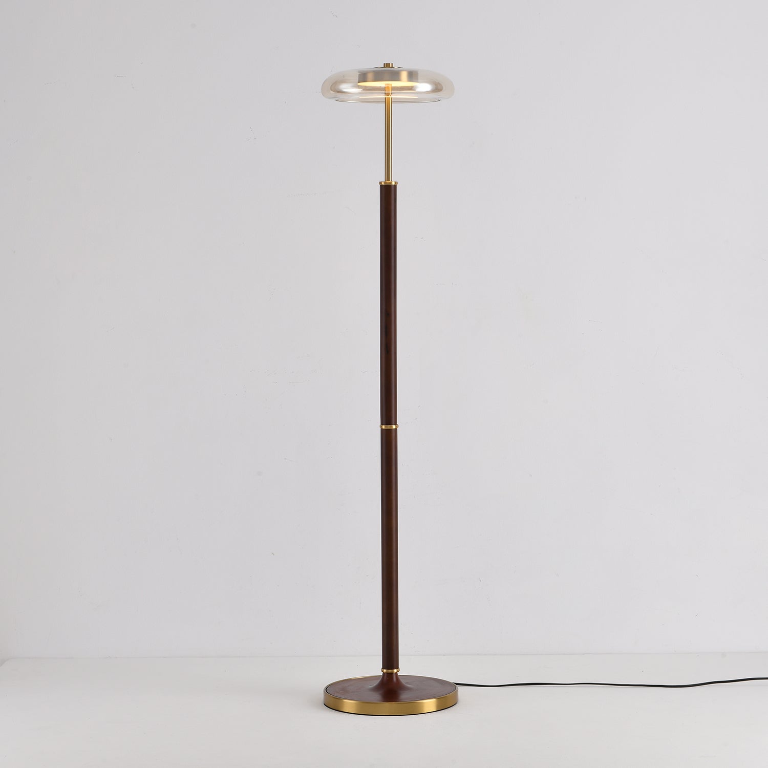 Ovalo Floor Lamp