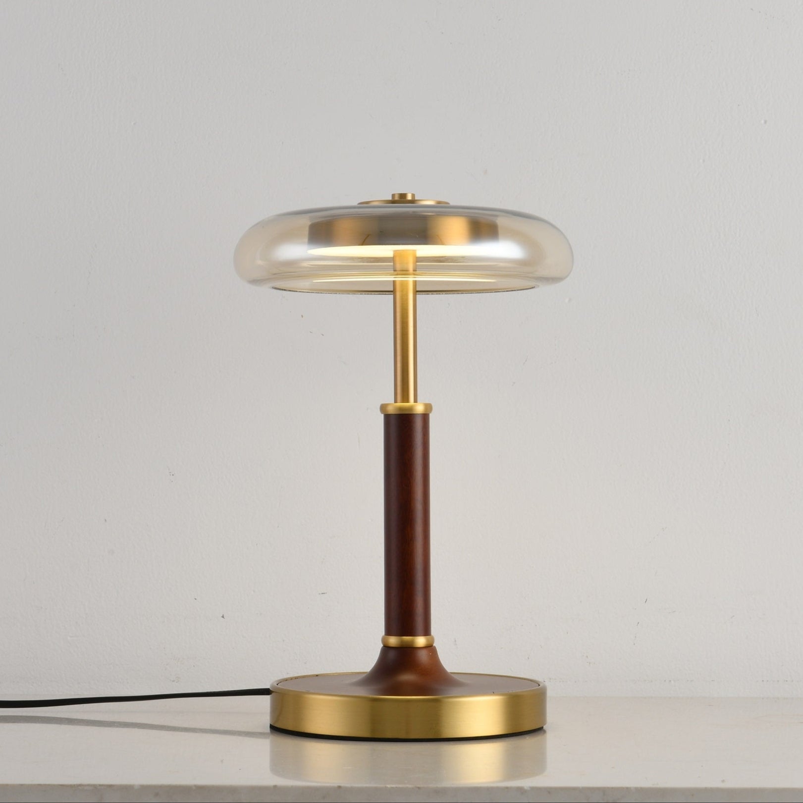 Ovalo Table Lamp