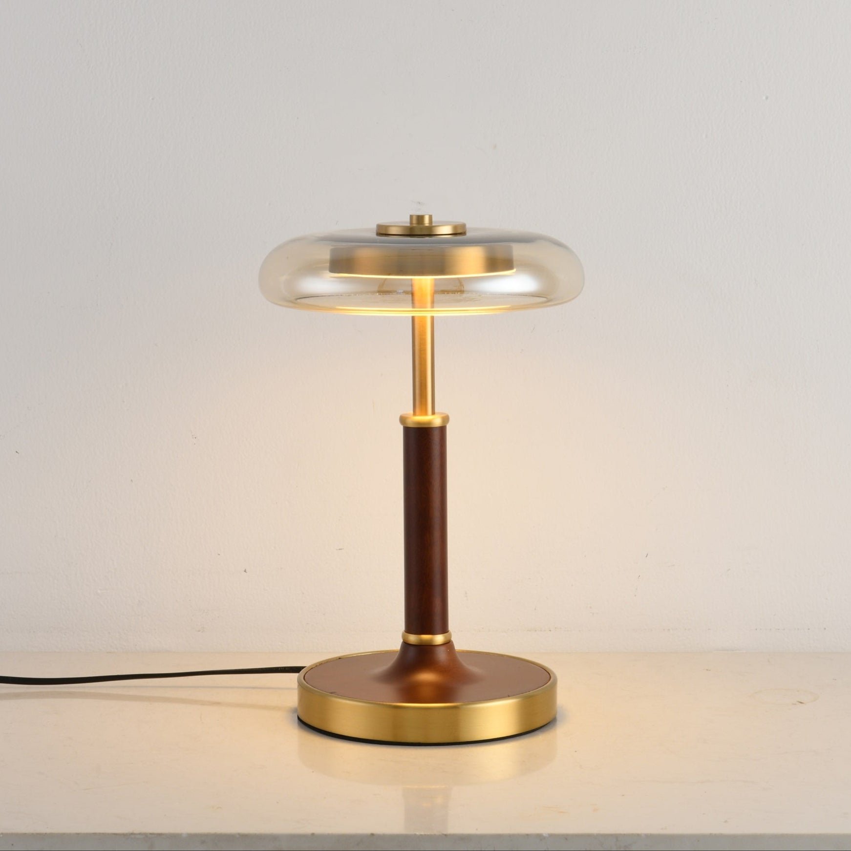 Ovalo Table Lamp