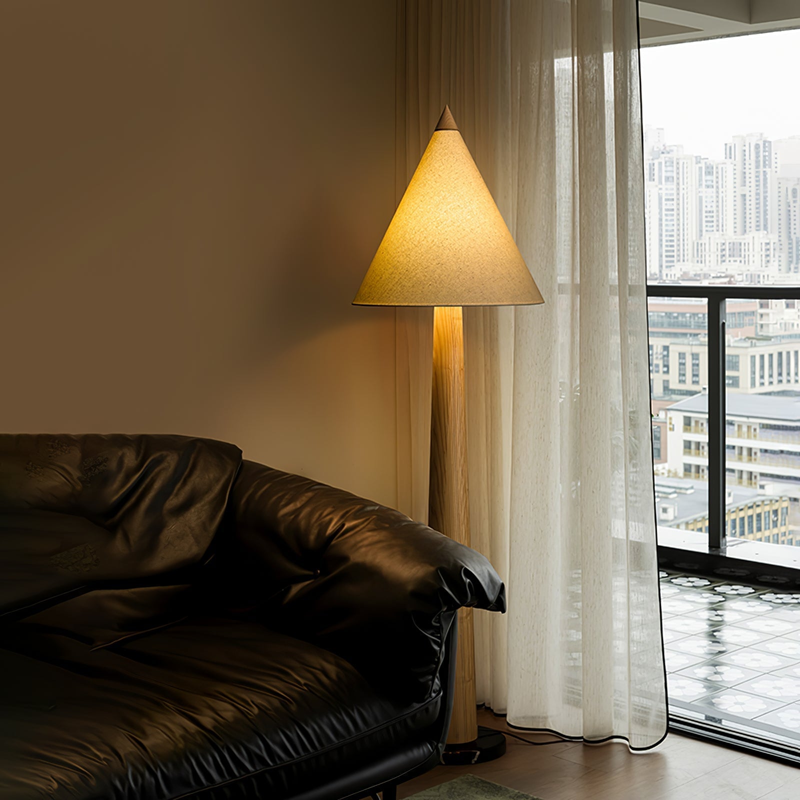Pinecone Wooden Floor Lamp