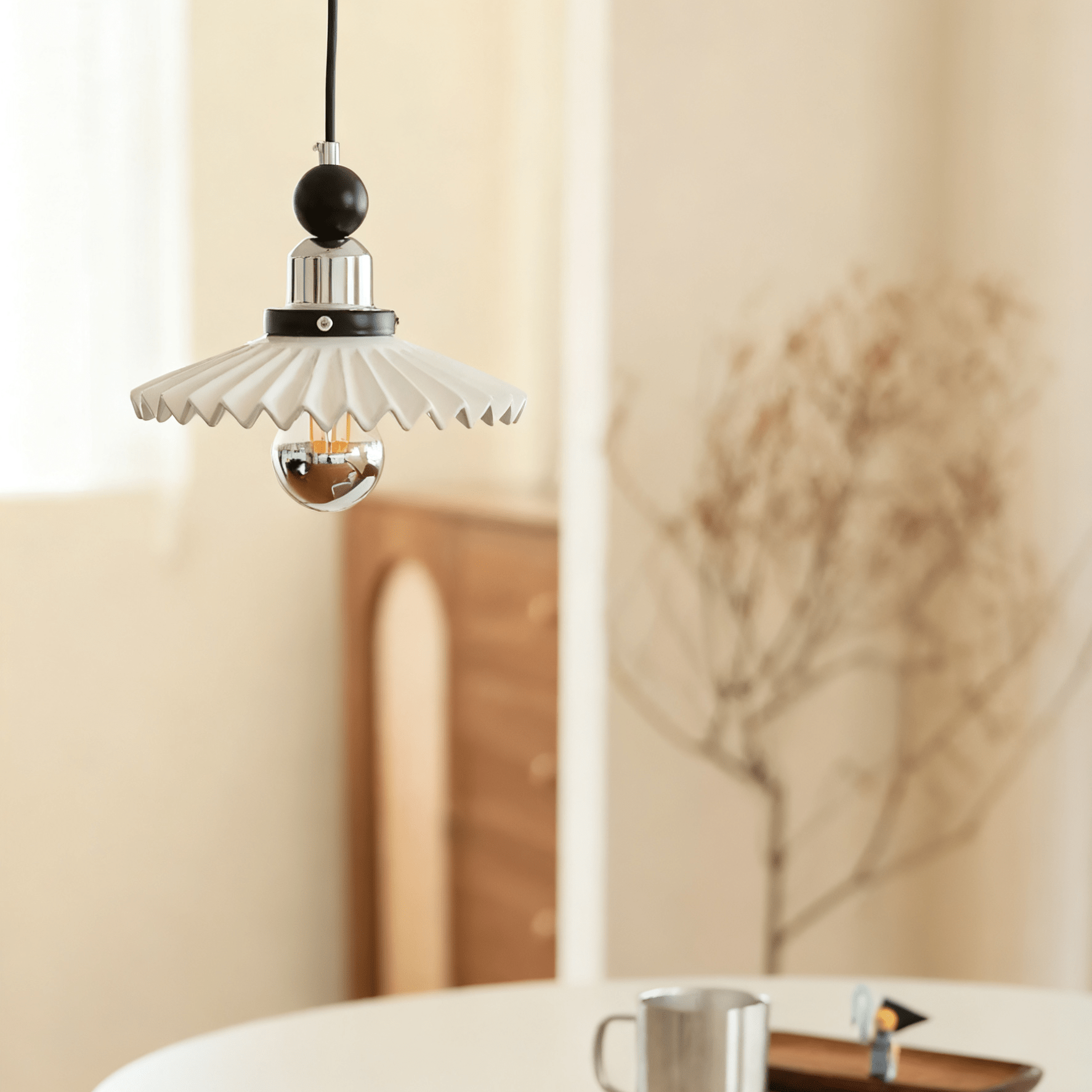 Pleated Petal Pendant Lamp