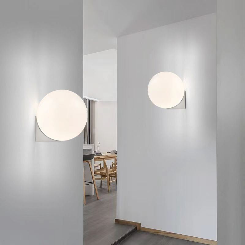 Rudsy Wall Lamp