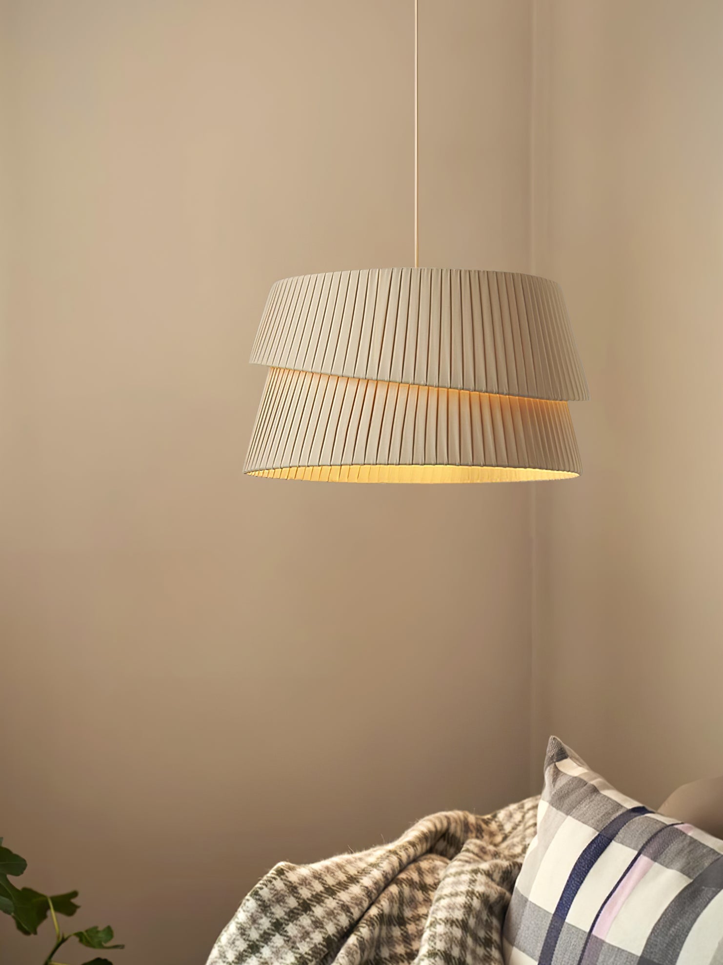 Vela Twist Pendant Lamp