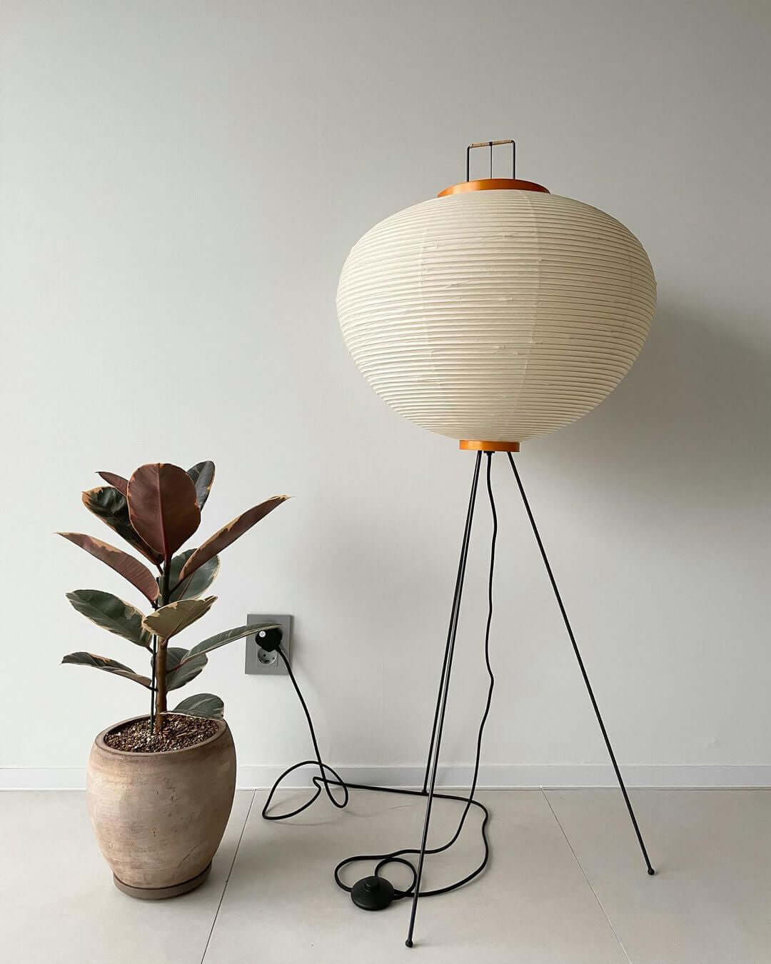 Akari Floor Lamp