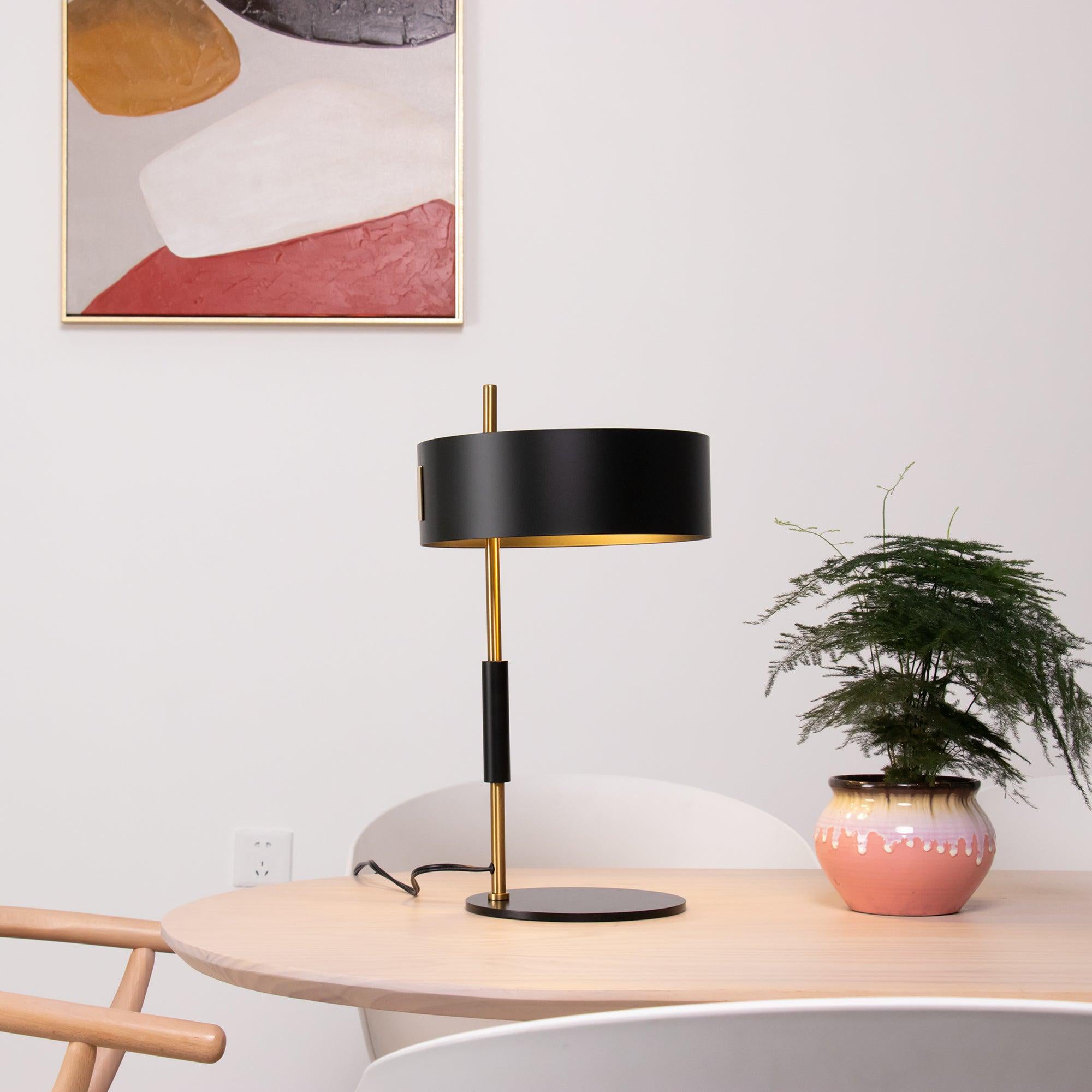 Athezza Table Light - ZozHome