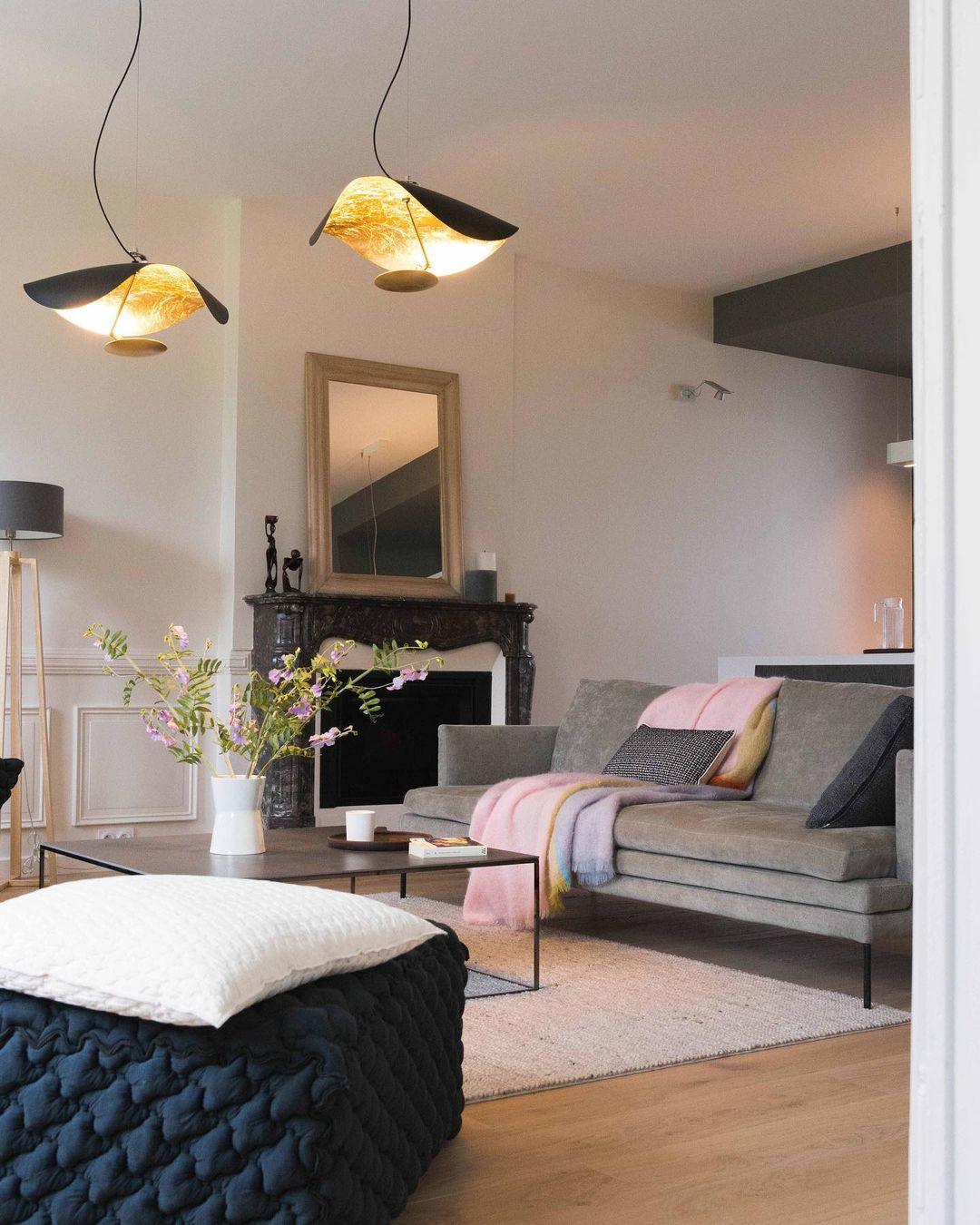 Black Wheel Pendant Light