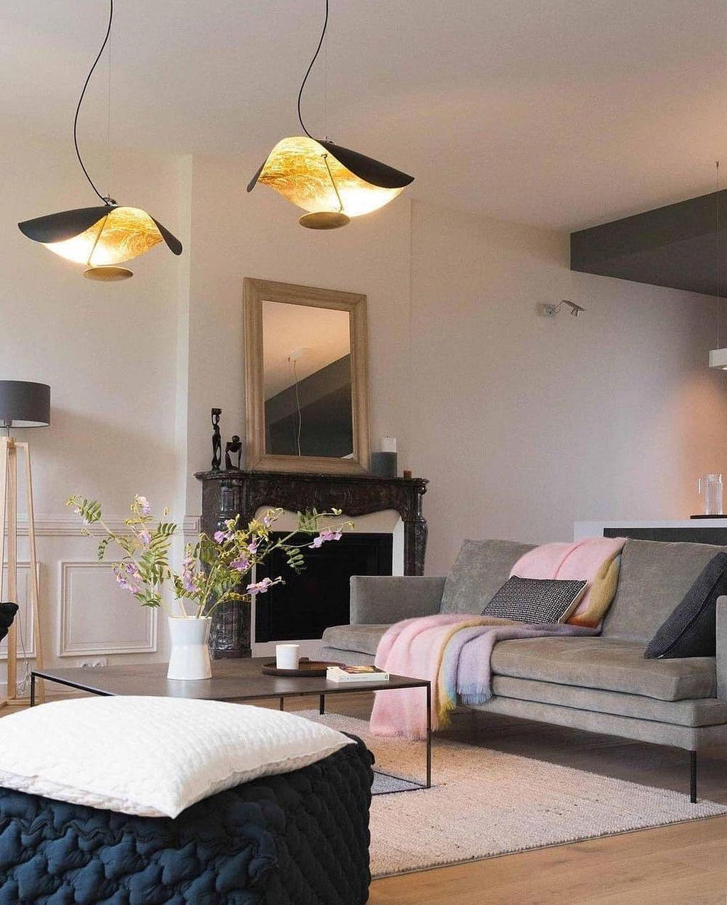 Black Wheel Pendant Light