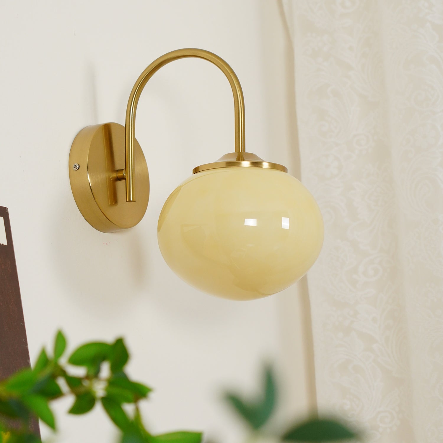 Bubble Pot Wall Lamp
