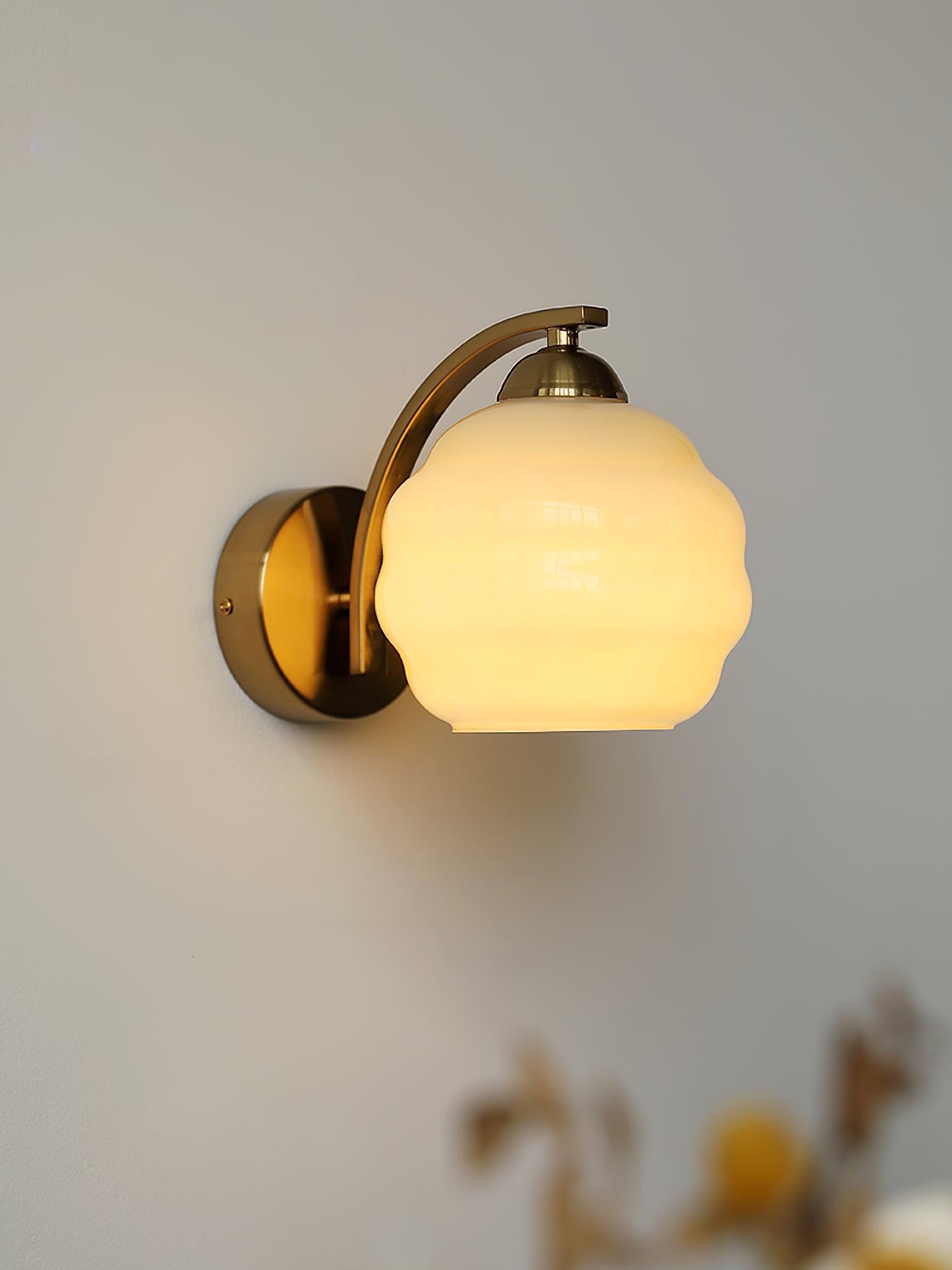 Curved Retro Wall Lamp