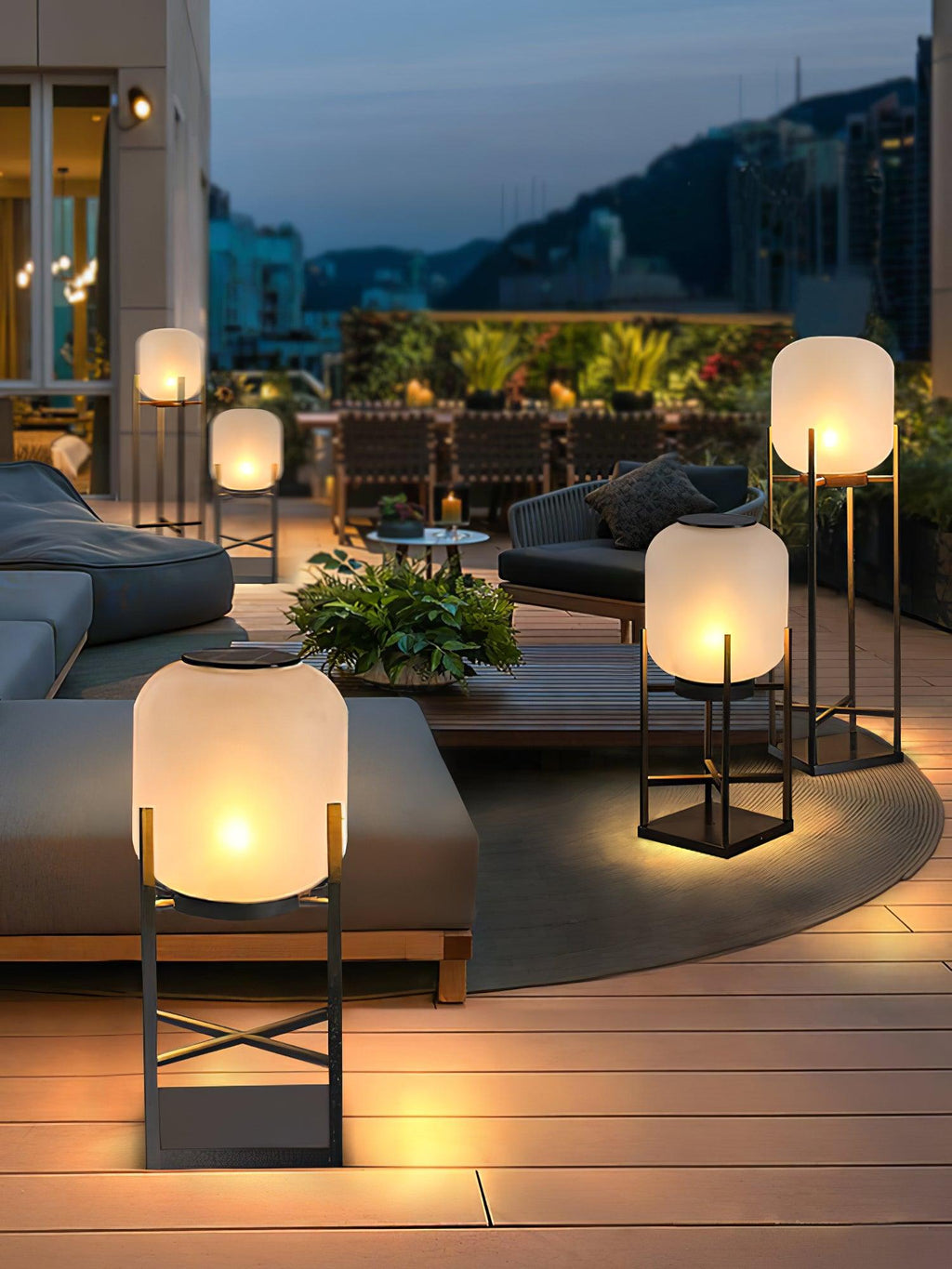 Lantern Outdoor Floor Lamp