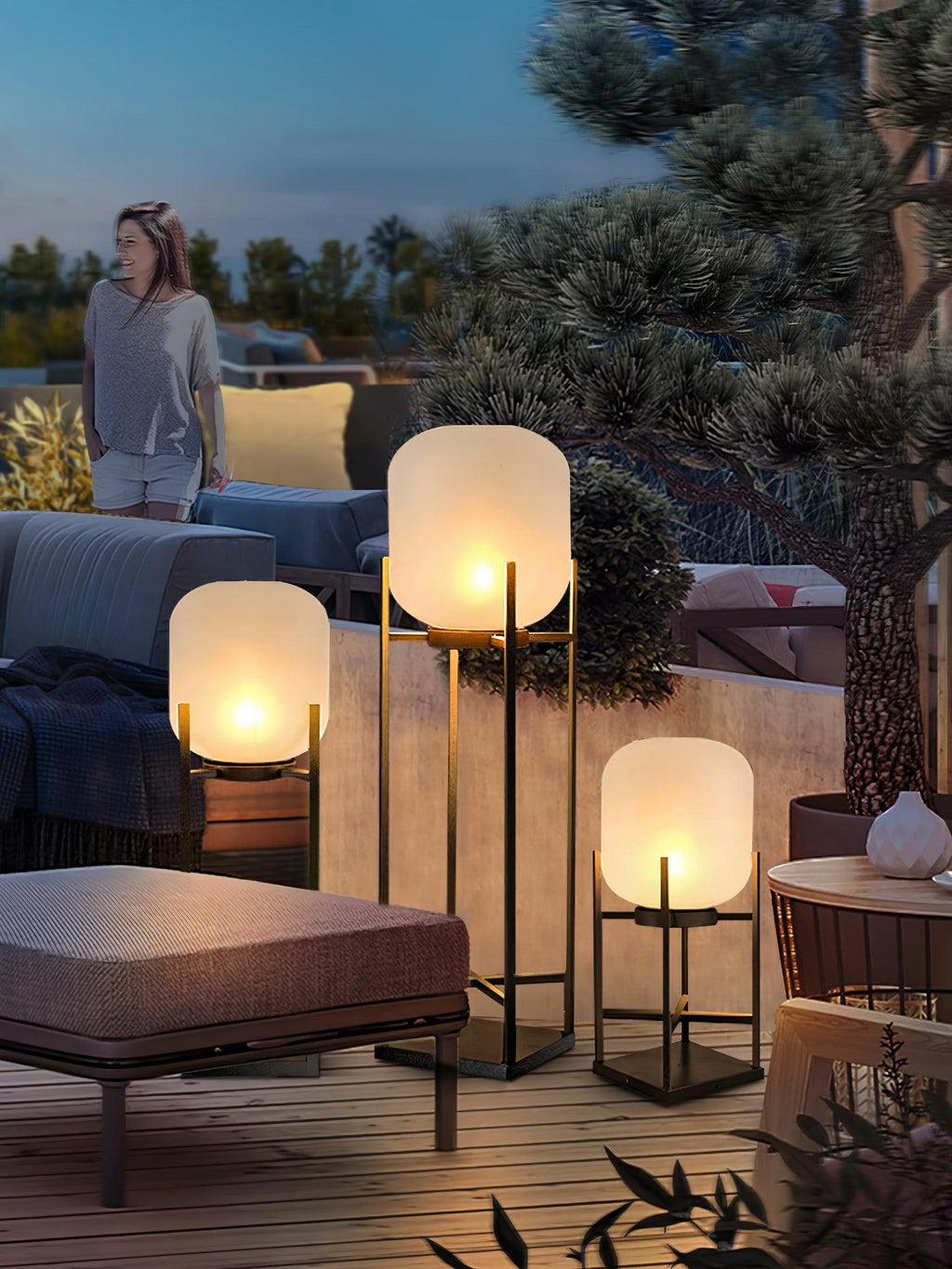 Lantern Outdoor Floor Lamp