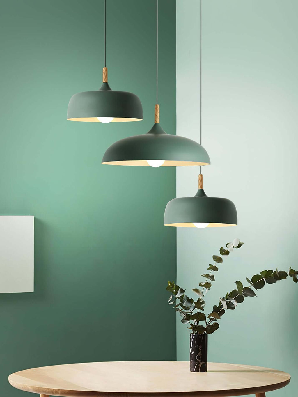 Lira Pendant Light