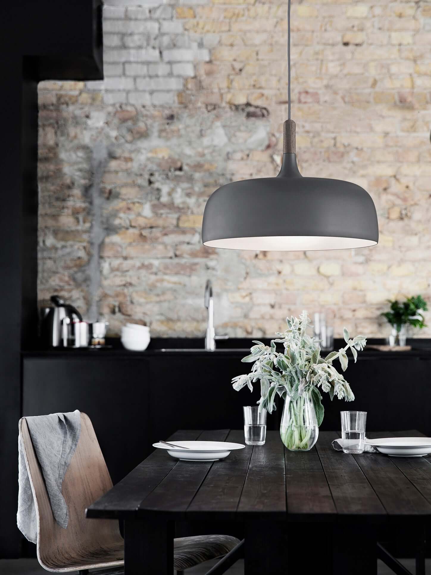 Lira Pendant Light