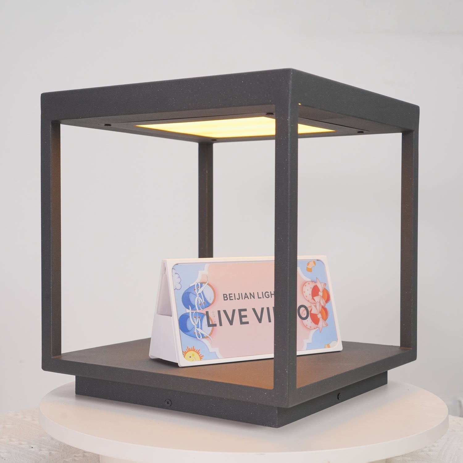 Modern Edge Outdoor Light