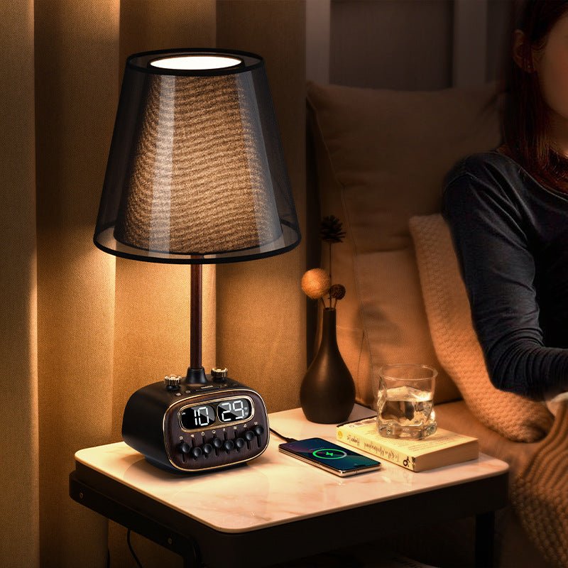 New York Classic Multifunctional Table Lamp