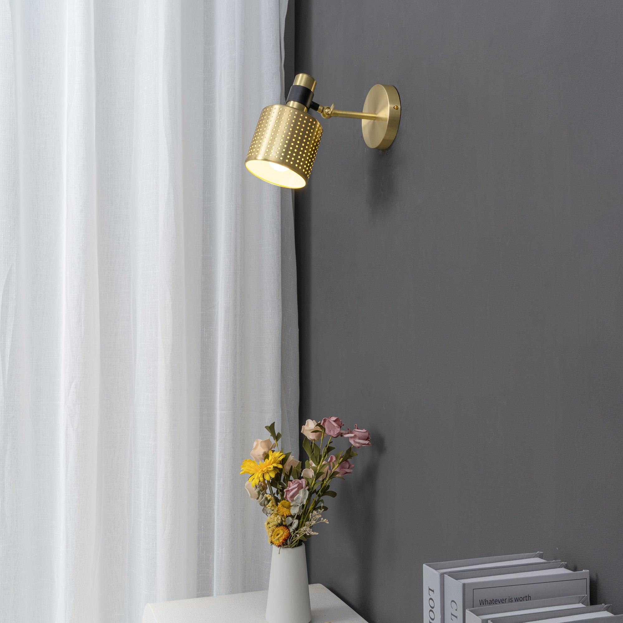 Nora Wall Lamp