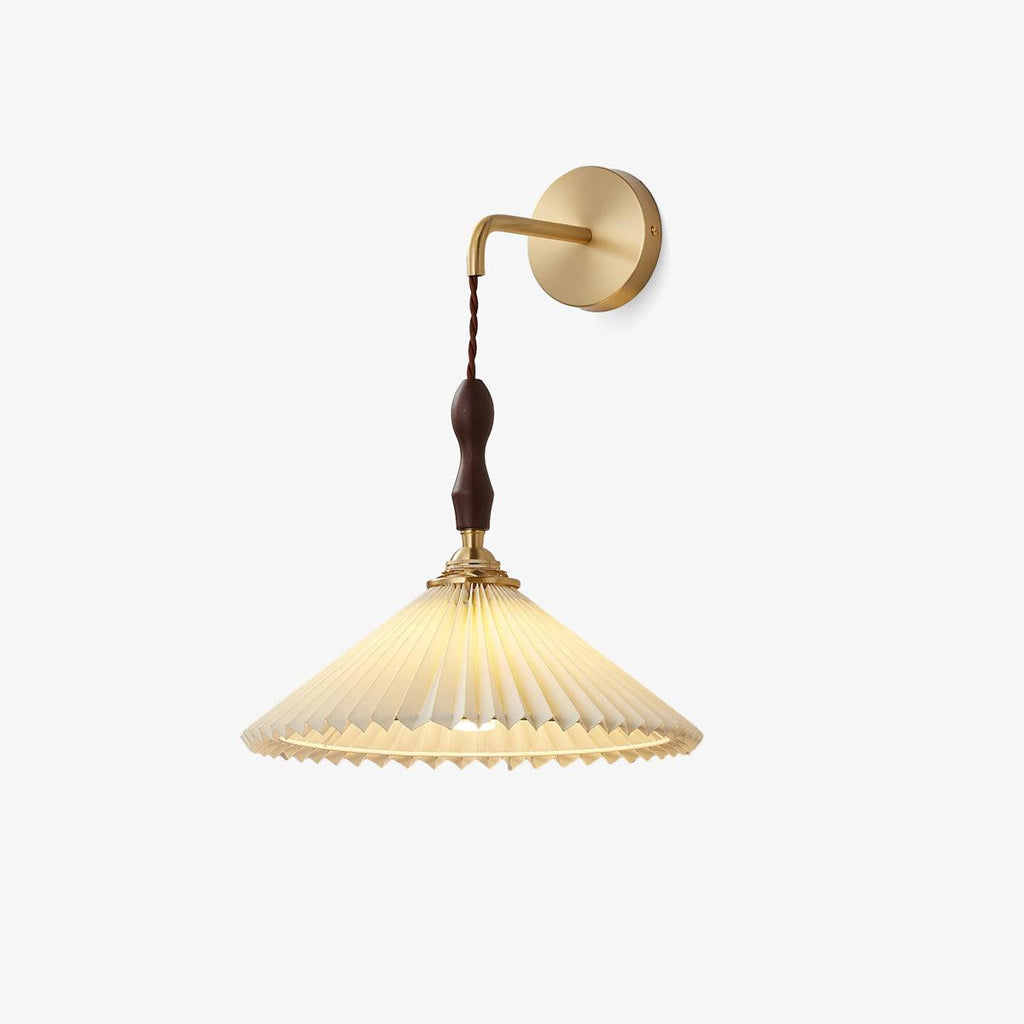 Pleated Wooden Wall Lamp
