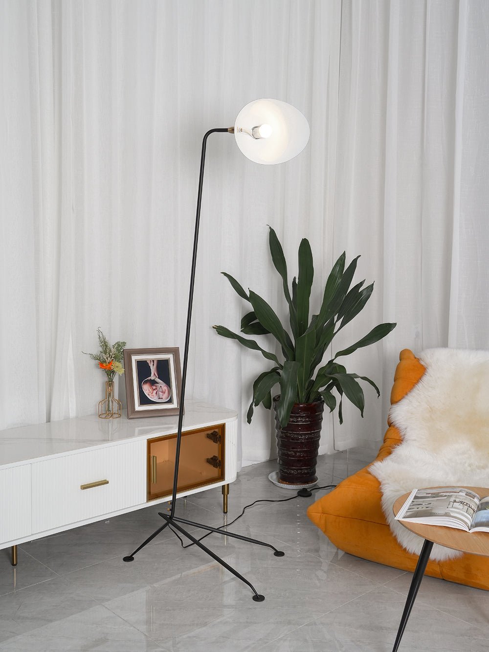 Solon Floor Lamp