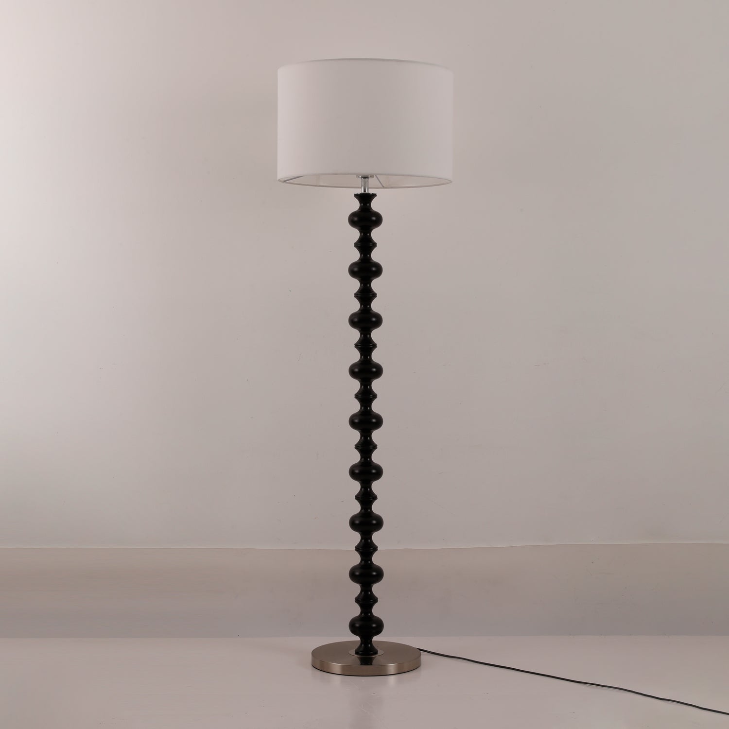 Vera Sculptural Floor Lamp