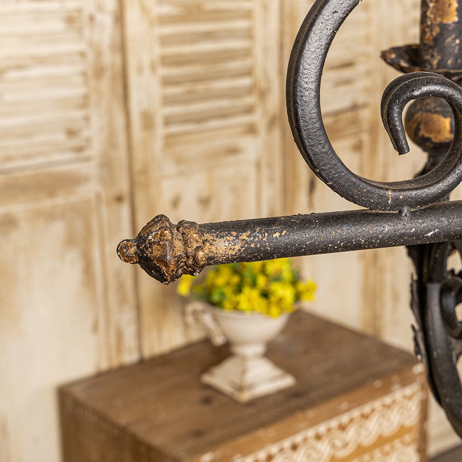 Vintage Elegance Candle Chandelier