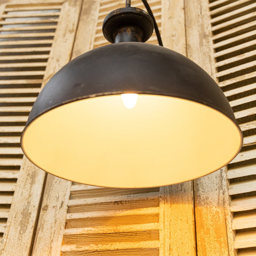 Vintage-Inspired Black Metal Wall Sconce